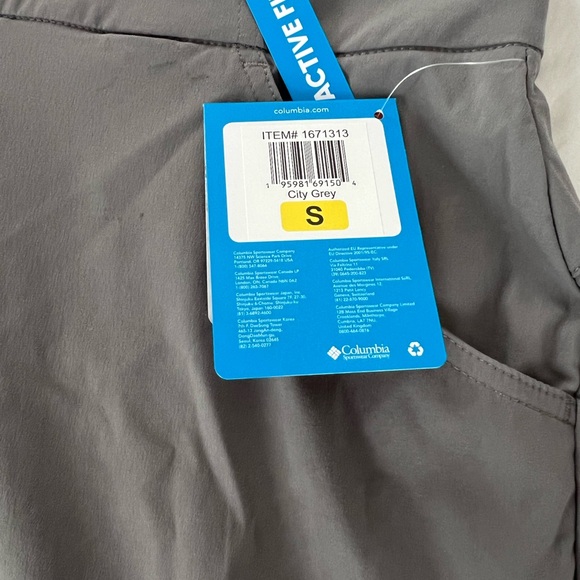 NWT: COLUMBIA Active Fit Stretchy Woman Capri Pants. S/P. Evergreen Fog Gray. - Picture 2 of 15